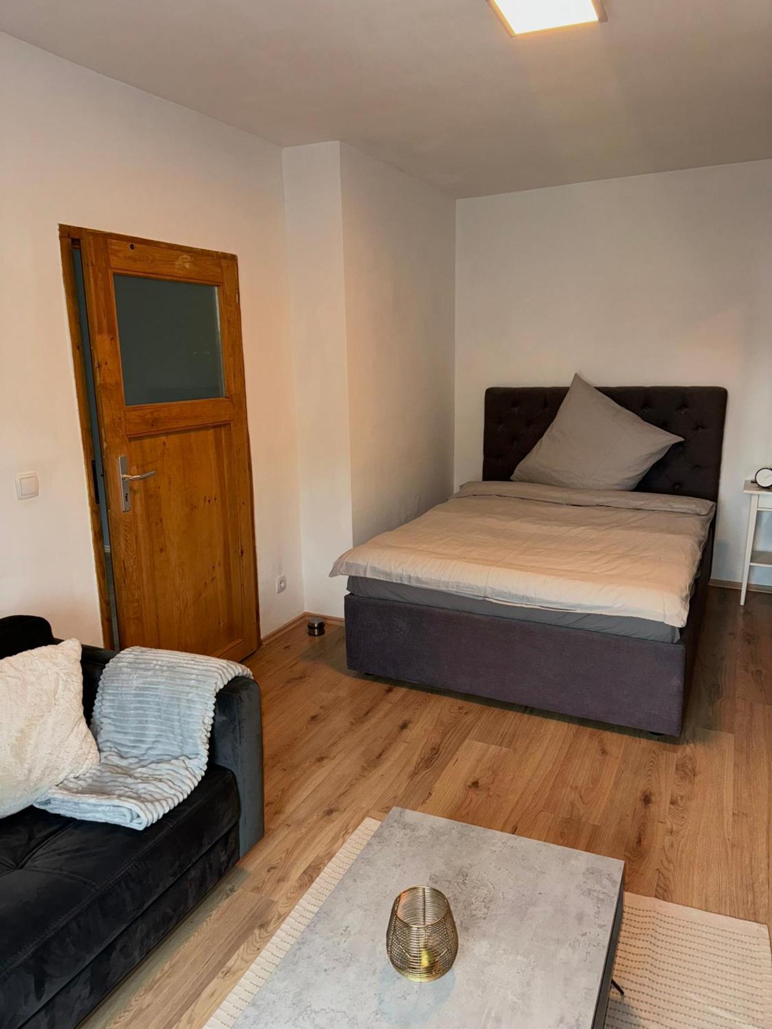 Appartement "Franz" Inklusive Parkplatz Хале Екстериор снимка